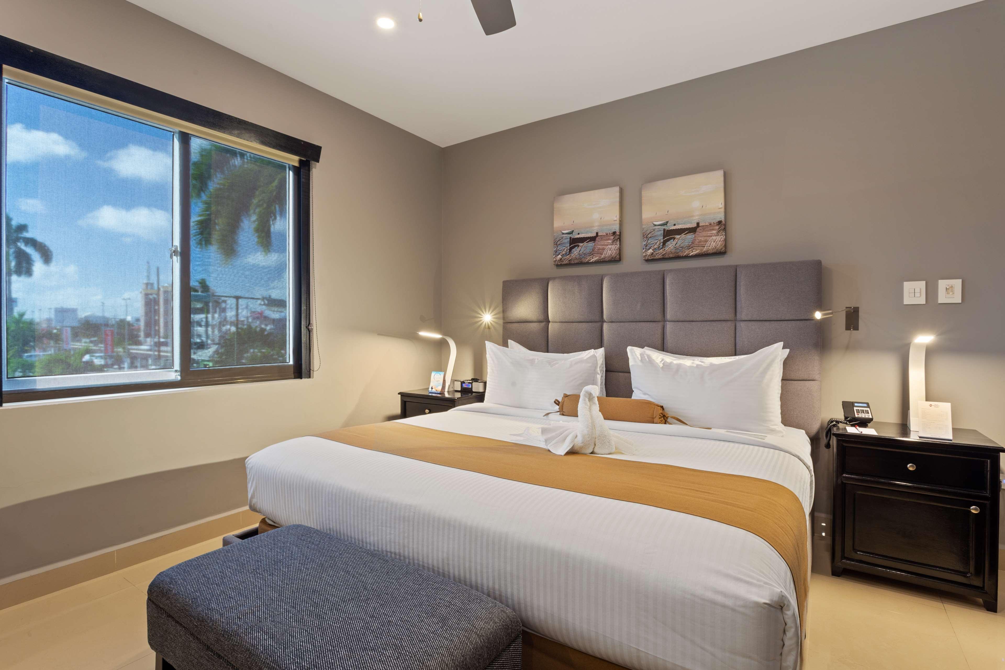 Best Western Plus Belize Biltmore Plaza Belize City Eksteriør bilde